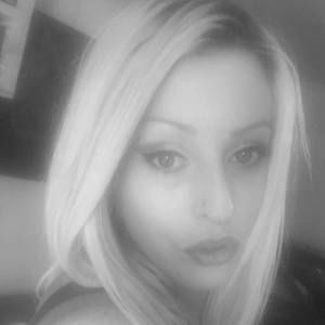 Meet your Posher, Candice